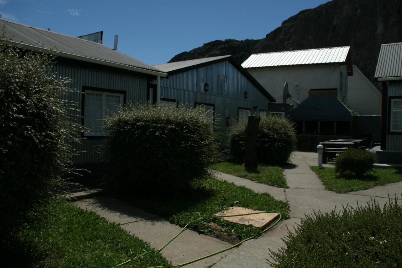 Complejo Don Joel Hostel El Chalten Bagian luar foto