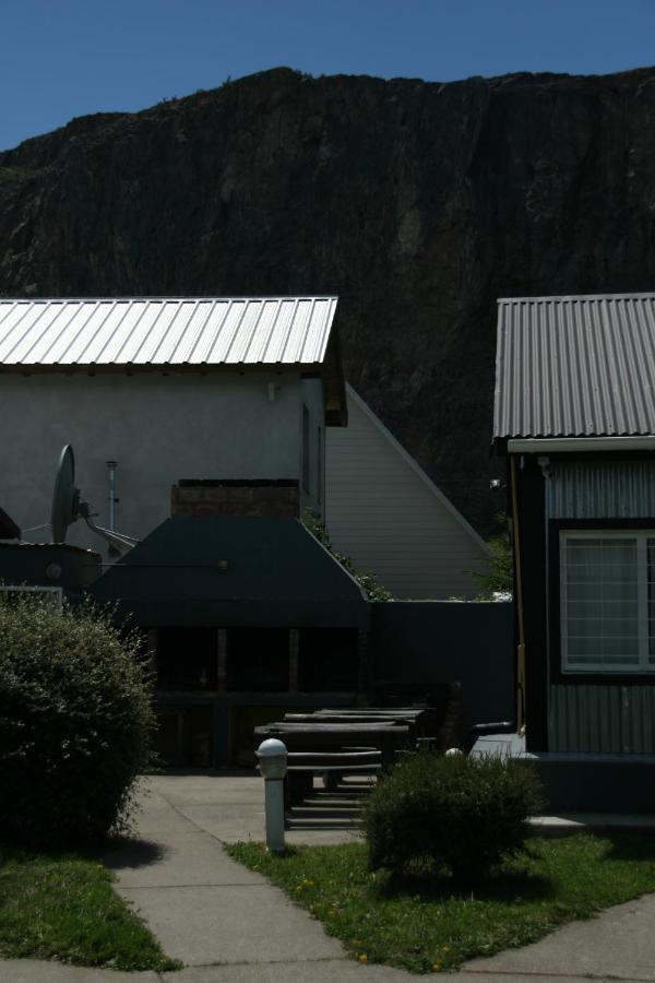 Complejo Don Joel Hostel El Chalten Bagian luar foto