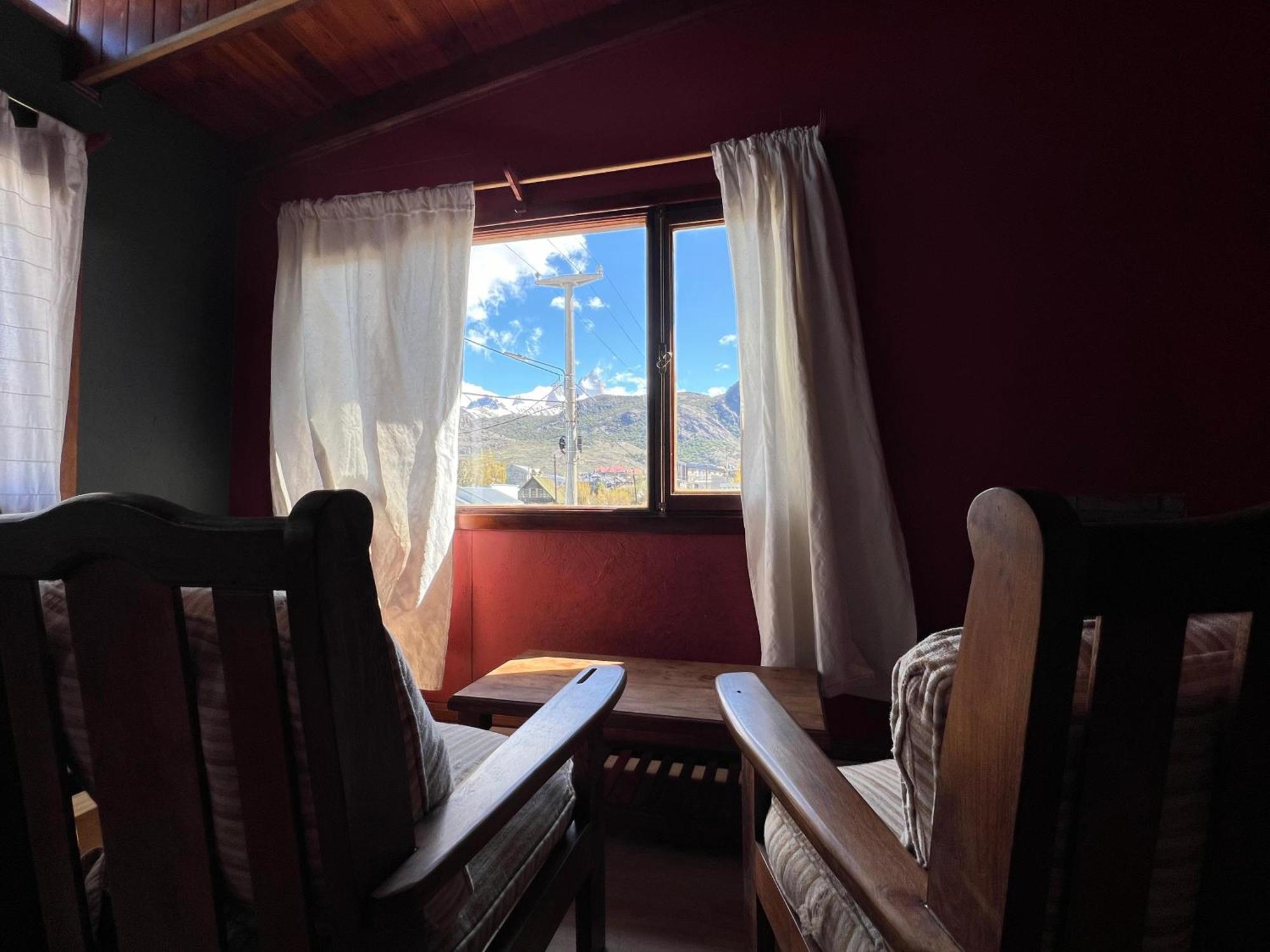 Complejo Don Joel Hostel El Chalten Bagian luar foto