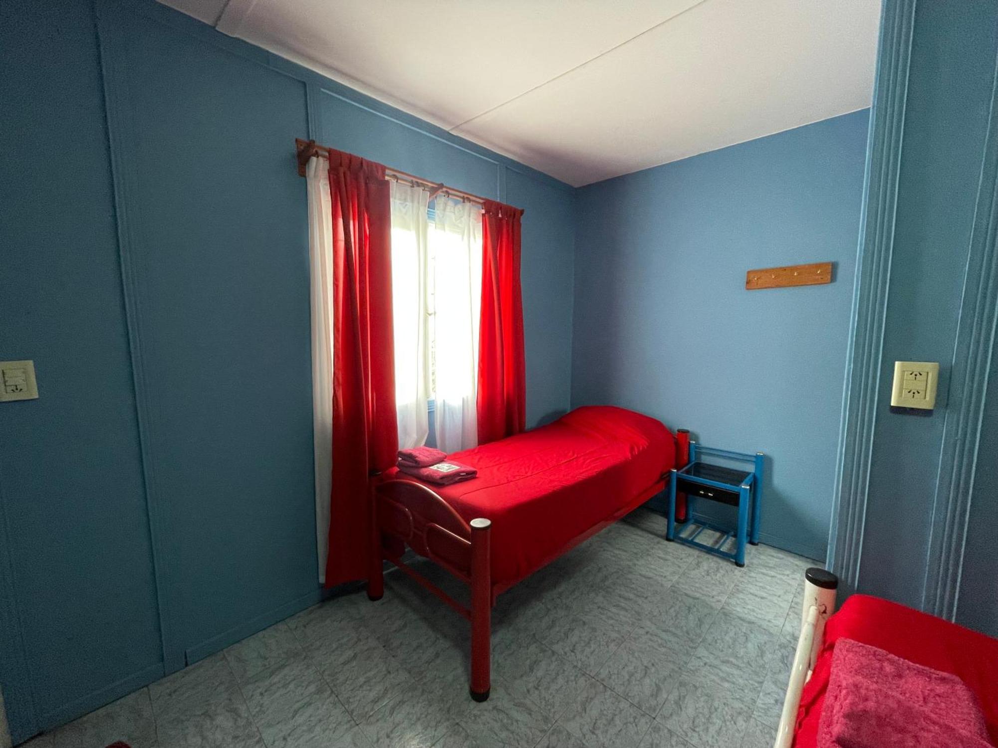 Complejo Don Joel Hostel El Chalten Bagian luar foto