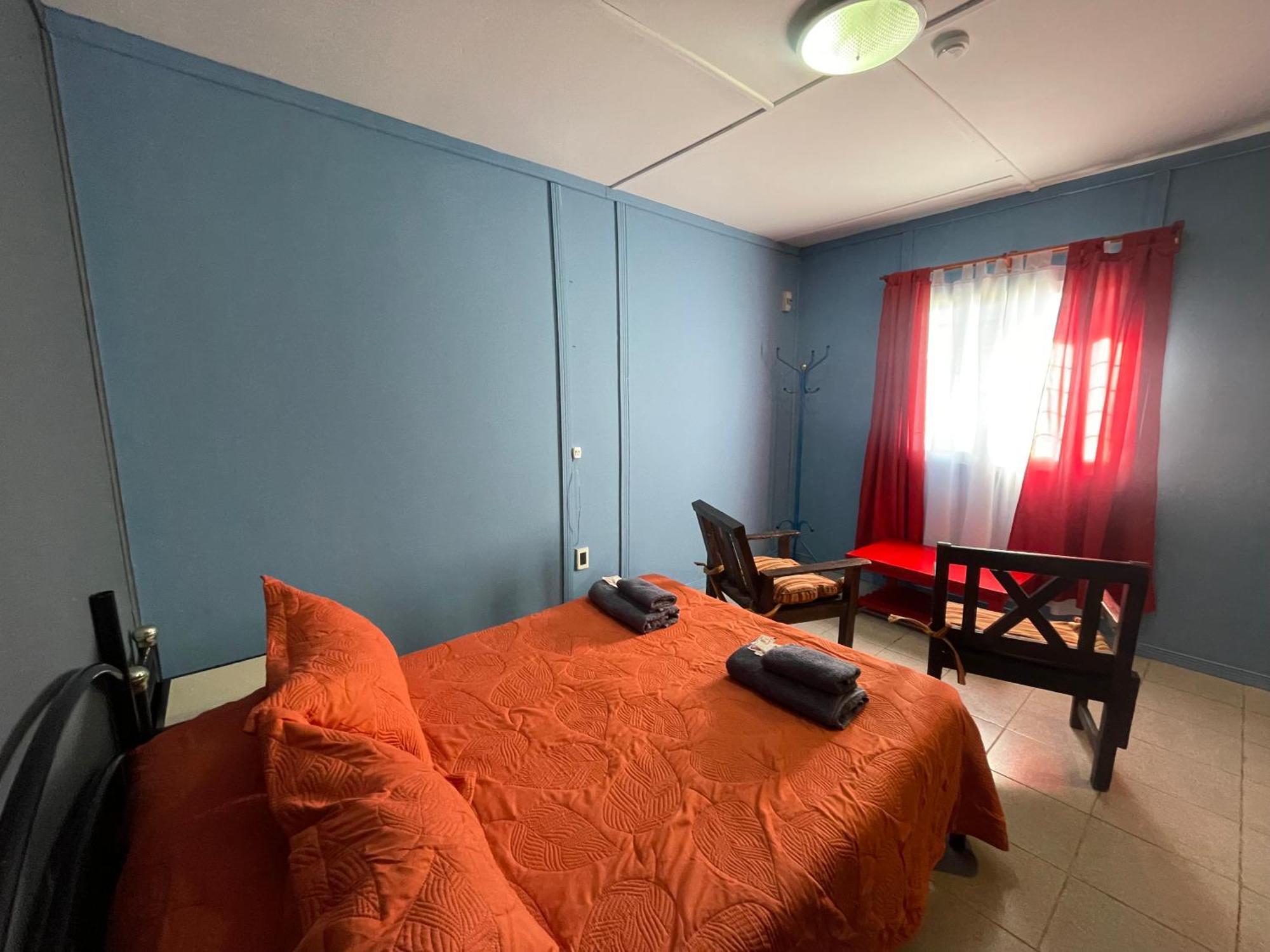 Complejo Don Joel Hostel El Chalten Bagian luar foto
