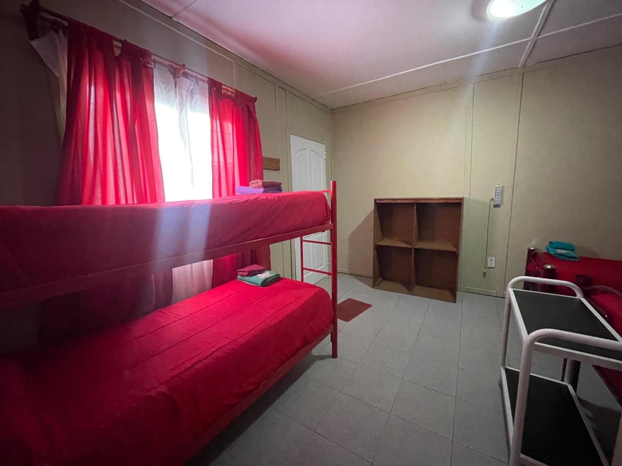 Complejo Don Joel Hostel El Chalten Bagian luar foto